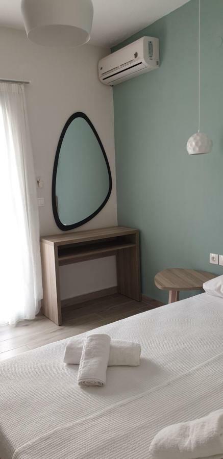 Chriselia 1 Apartment Nea Roda Luaran gambar